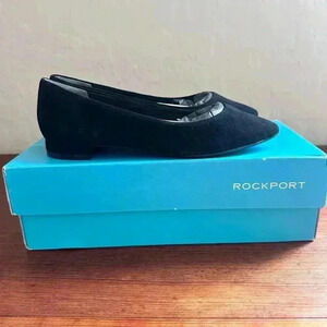 Rockport Total Motion Women's Pointy Toe Flat Shoes Size 5 Suede Black